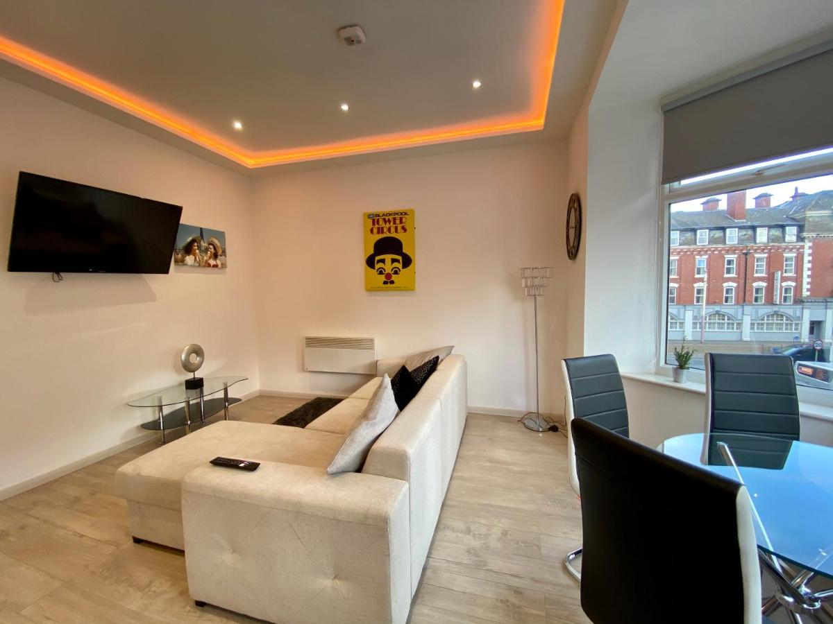 Princess Theatre Beach View Apartments By Blackpool Service Apartments Ngoại thất bức ảnh